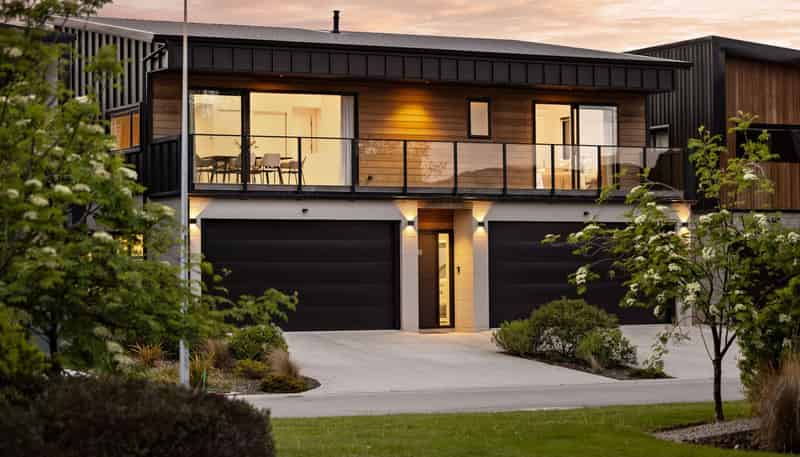 8 Le Mans Grove, Cromwell