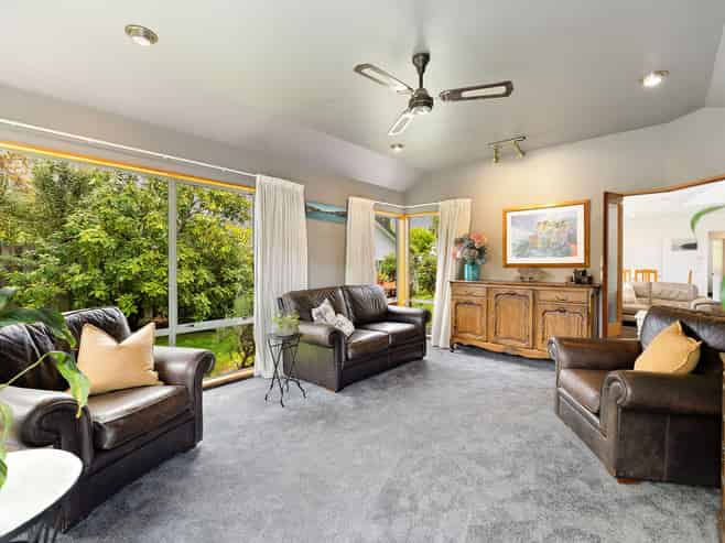 42 Remarkables Crescent, Frankton