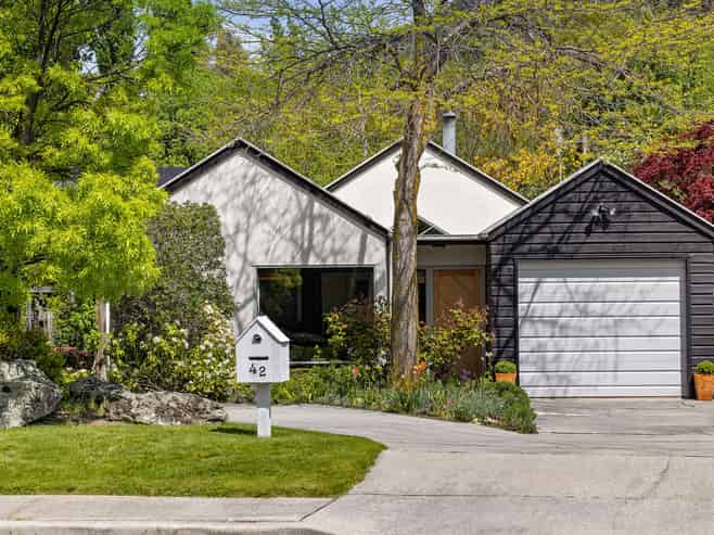 42 Remarkables Crescent, Frankton