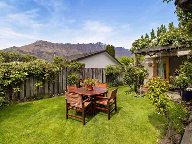 42 Remarkables Crescent, Frankton