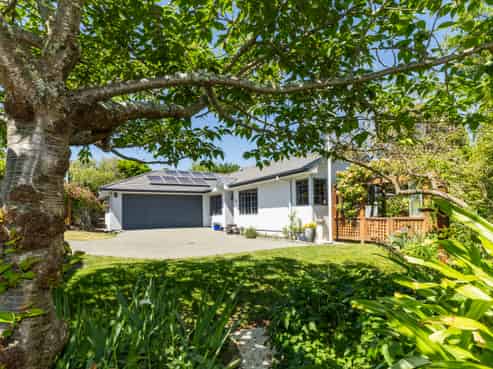 46 Lucknow Road, Havelock North