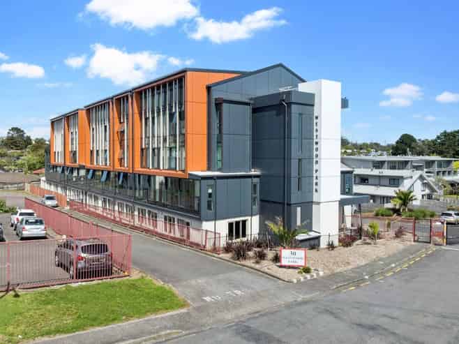 17C/30 Westward Ho, Glen Eden