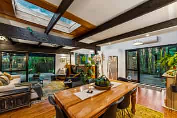 34 Hollywood Avenue, Titirangi