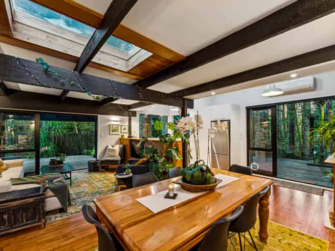 34 Hollywood Avenue, Titirangi