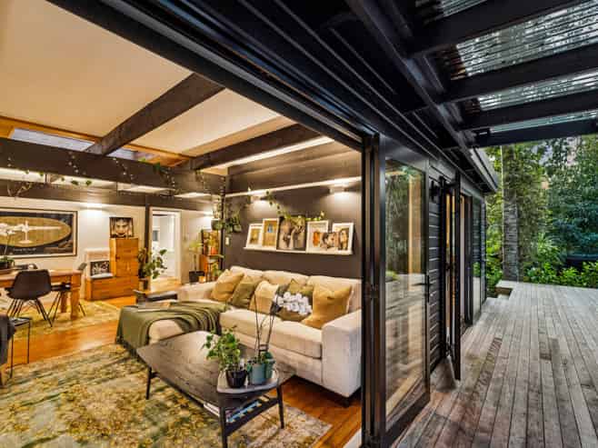 34 Hollywood Avenue, Titirangi