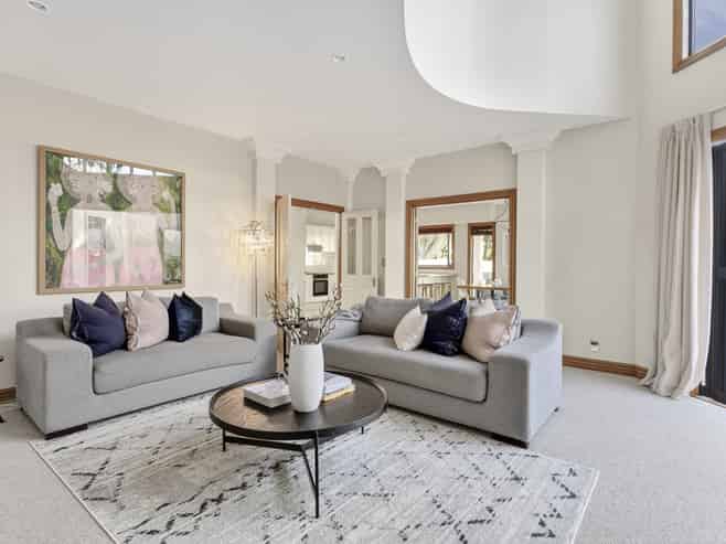 203 Athlone Drive, Cambridge