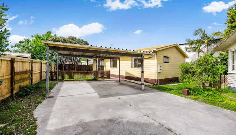 2/8 Latham Avenue, Pakuranga