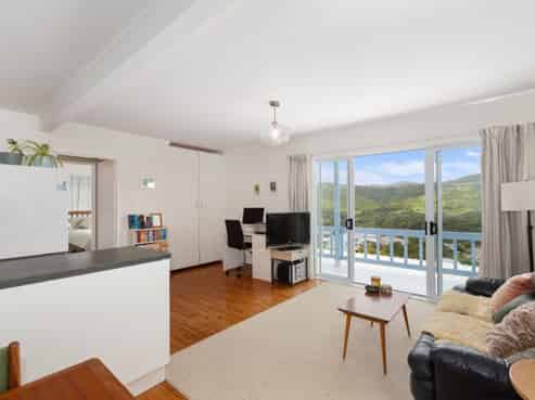 11B Euston Road, Wilton