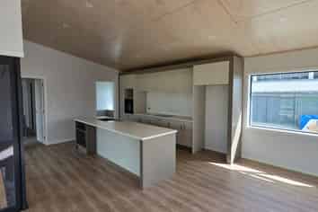 311 Main Street, Mataura