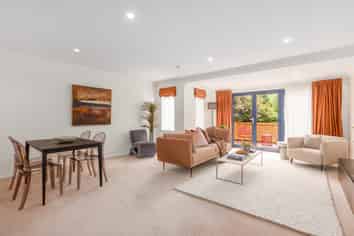 15 Futuna Close, Karori