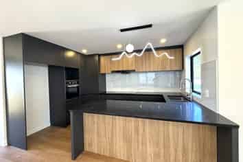 43C Greenmeadows Avenue, Manurewa East