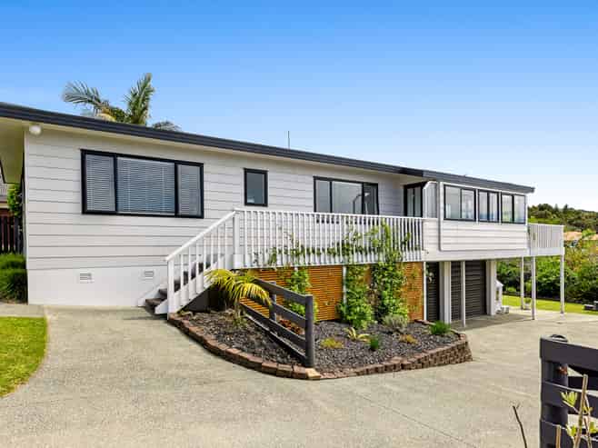4 Brampton Road, Snells Beach