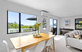 4 Brampton Road, Snells Beach