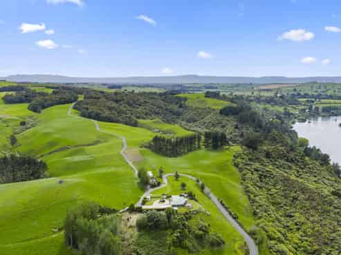 6 Kentucky Road, Karapiro