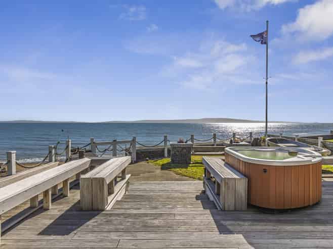 417 Thames Coast  Road SH25, Te Puru