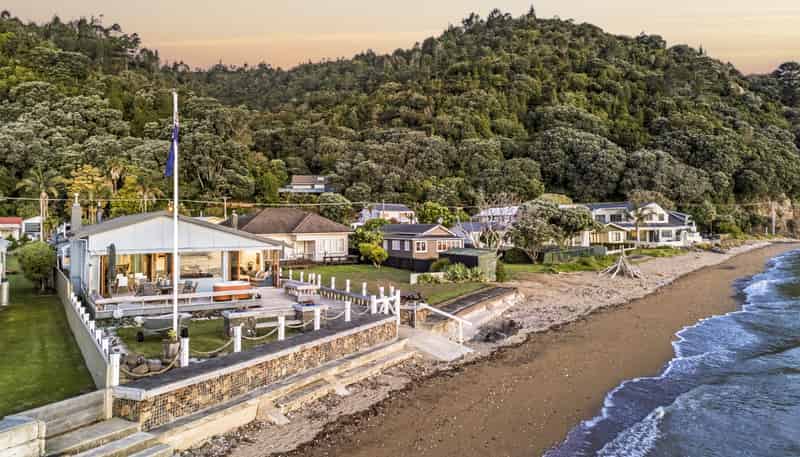 417 Thames Coast  Road SH25, Te Puru
