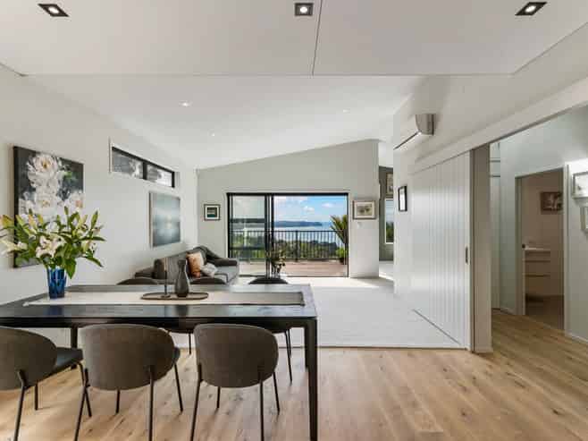 64 Otitori Bay Road, Titirangi