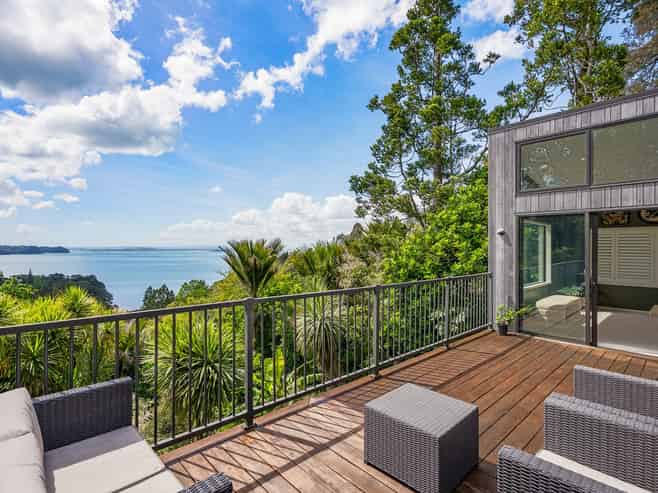 64 Otitori Bay Road, Titirangi