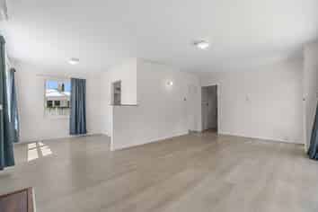 18 Brocas Avenue, Hillcrest