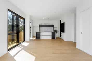 144 Moore Street, Hillcrest