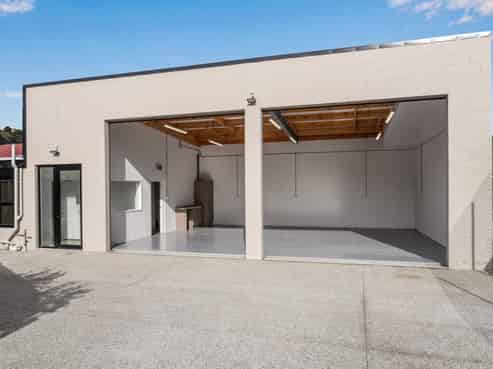 Split Risk, Multi Tenanted Investment