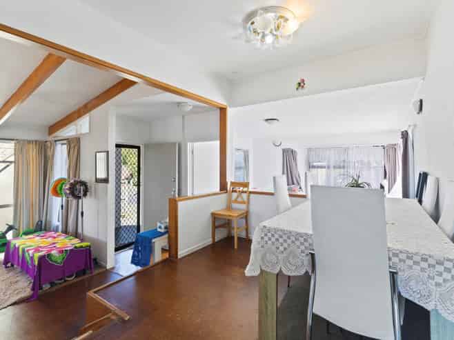 23 Wycherley Drive, Bucklands Beach