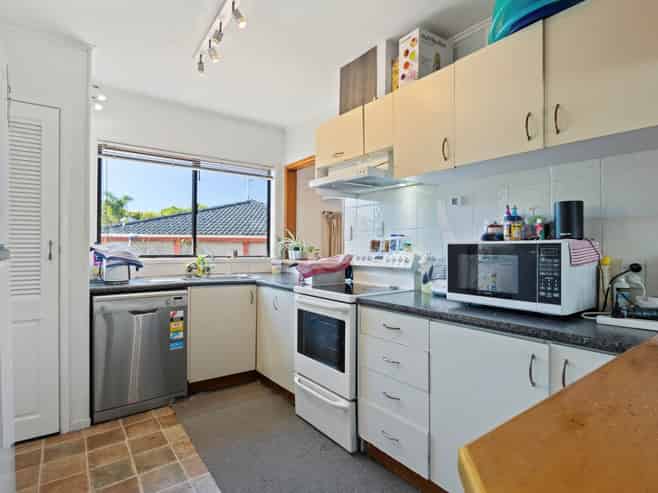 23 Wycherley Drive, Bucklands Beach