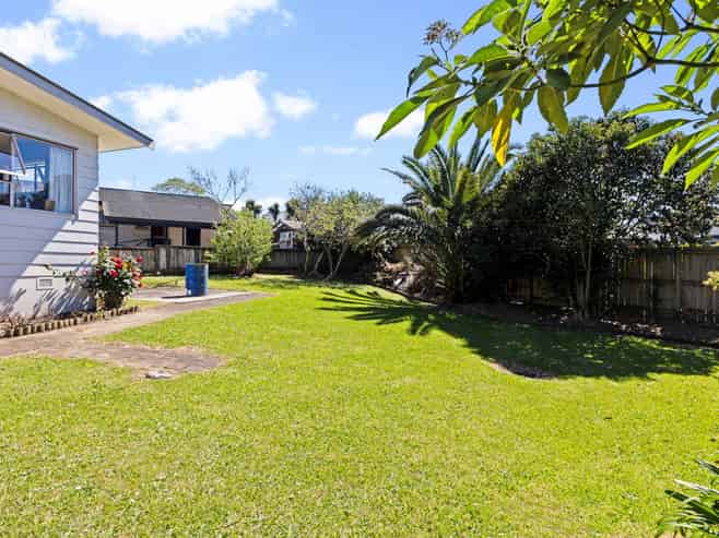 23 Wycherley Drive, Bucklands Beach