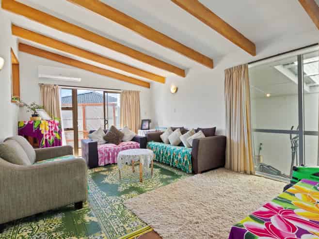 23 Wycherley Drive, Bucklands Beach