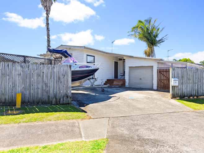 23 Wycherley Drive, Bucklands Beach
