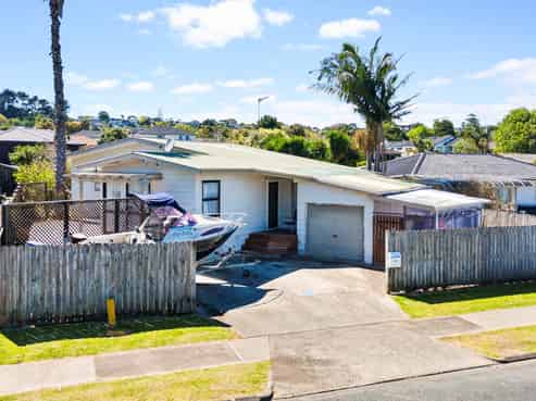 23 Wycherley Drive, Bucklands Beach