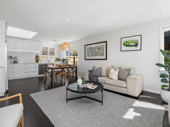 29 Main Road, Redcliffs