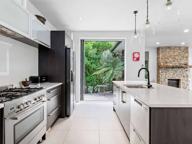 21 Oldfield Court, Huntington