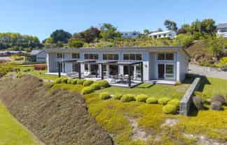 2 Paulines Way, Wharewaka