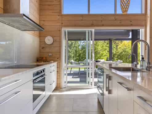 2 Paulines Way, Wharewaka