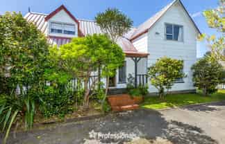 2 Fenchurch Grove, Stokes Valley