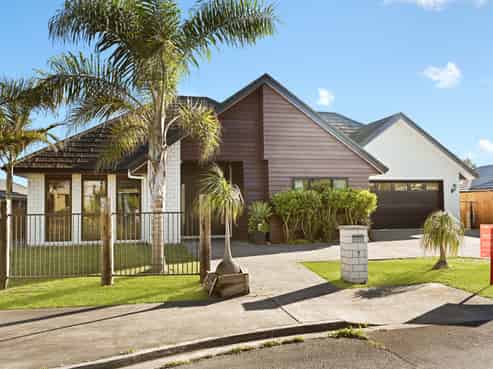 7 Waikaka Place, Rototuna North