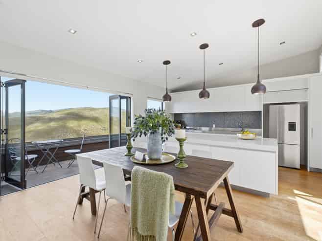 24 Peninsula View, Scarborough