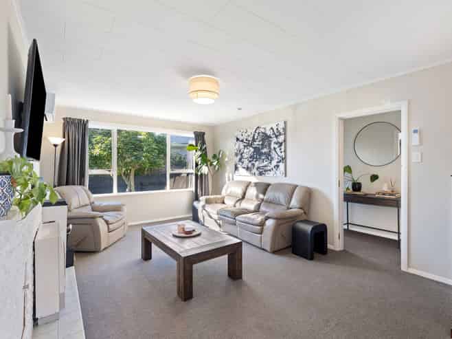 15 Sinclair Avenue, Highbury