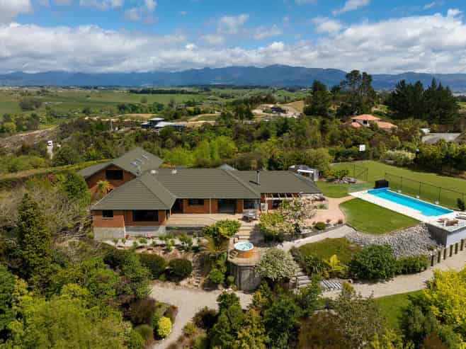 82 Brooks View Heights, Tasman