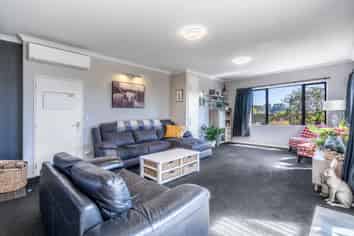 775 Queens Drive, Waikiwi