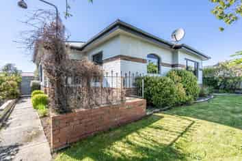 775 Queens Drive, Waikiwi