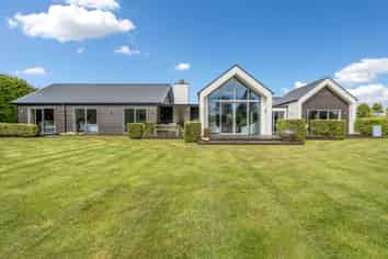 169 Dunns Road, Otatara