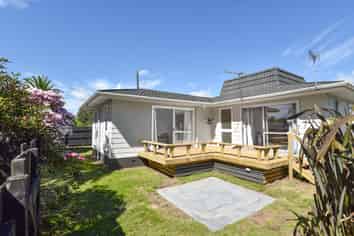 2 Beryl Place, Pukehangi