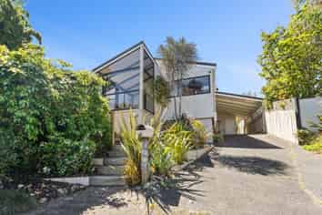 26 Aiken Road, Saint Johns Hill