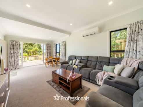 24 Miromiro Road, Normandale