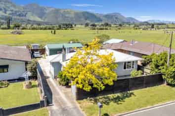 178 Abel Tasman Drive, Takaka