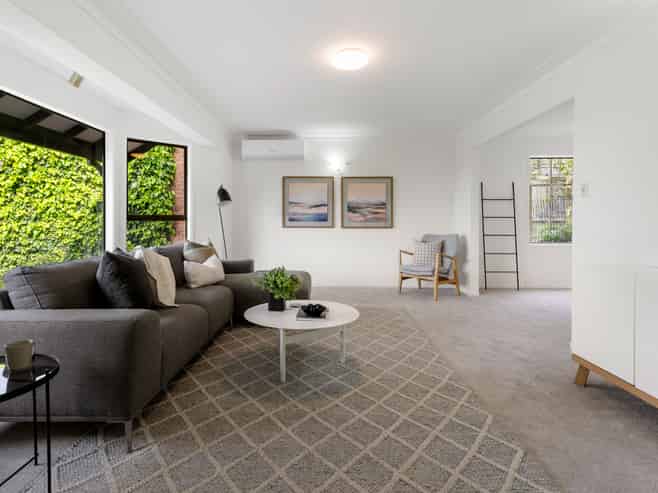 1/877 Beach Road, Torbay