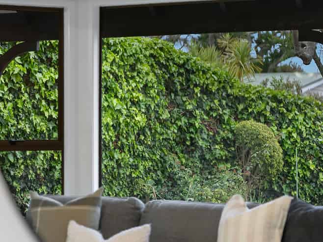 1/877 Beach Road, Torbay