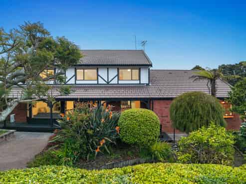 1/877 Beach Road, Waiake